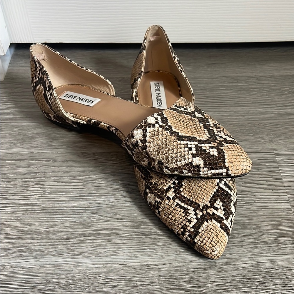 Steve Madden Women's Snakeskin Flats